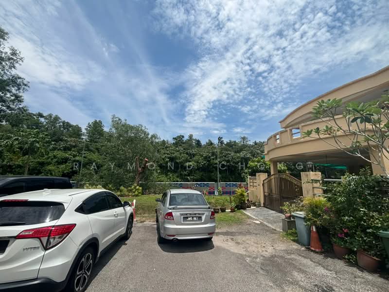 Rumah Berkembar untuk Dijual di Ukay Perdana (Ulu Kelang) - Raymond Chong - Exterior - PropertyGuru.com.my