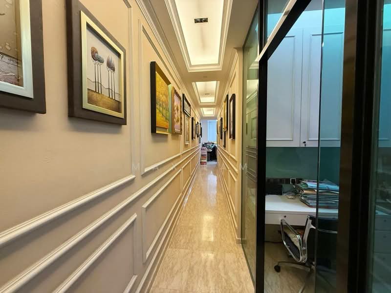 Shop / Office for Sale in Johor Bahru (Johor) - Max Lam - Corridor - PropertyGuru.com.my
