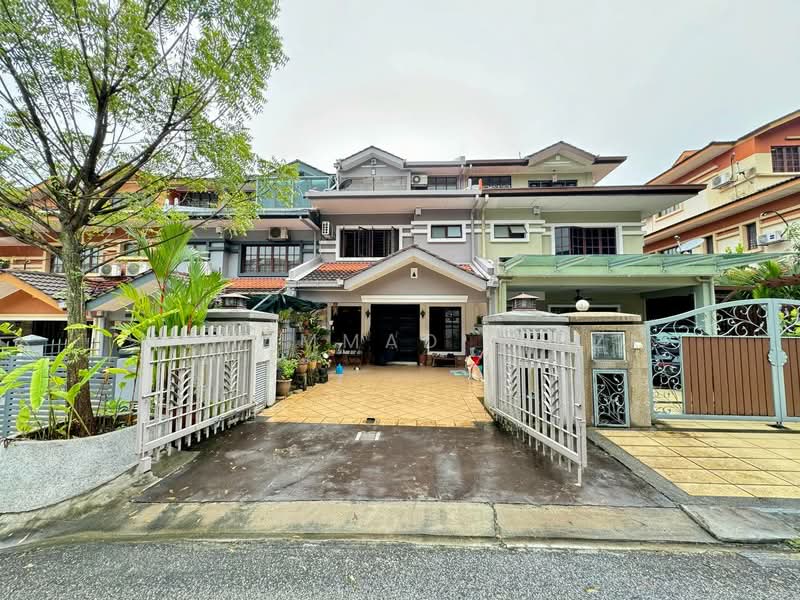 3-storey Terraced House for Sale in Ulu Kelang (Selangor) - Mohammad Azizi - PropertyGuru.com.my