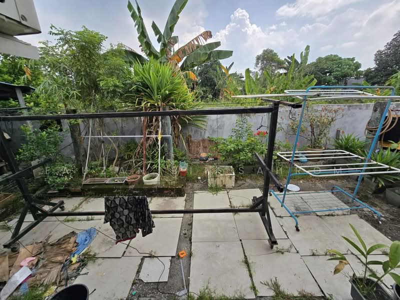 1-storey Terraced House for Sale in Taman Desa Kemuning (Shah Alam) - Fauzan bin Sahrom - Garden - PropertyGuru.com.my