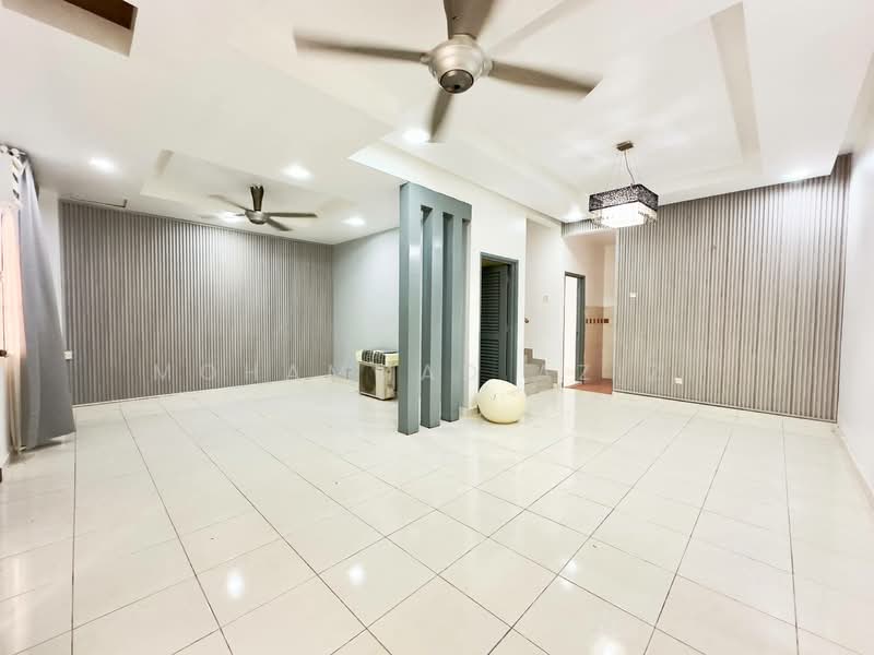 Bandar Tun Hussein Onn - 3