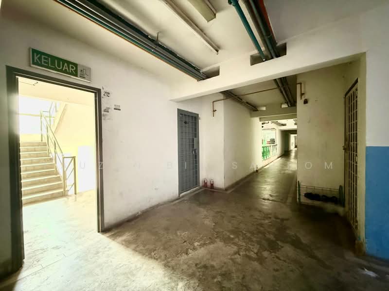 Tasik Heights Apartment untuk Untuk Dijual - RM 240,000, Mac 2026 - Entrance - PropertyGuru.com.my