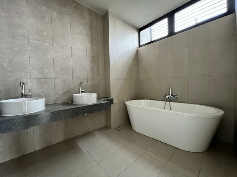 Semi-Detached House for Sale in Kota Kemuning (Shah Alam) - Jordan Ng - Bathroom - PropertyGuru.com.my