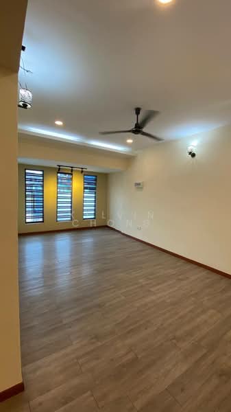 Ipoh Tasek Fully Renovated 2 Sty untuk Untuk Disewa - RM 1,500 /bulan, Mac 2026 - Living Room - PropertyGuru.com.my