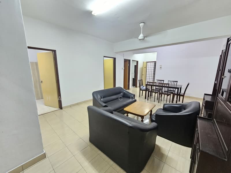 Menara Pelangi untuk Untuk Dijual - RM 420,000, Mac 2026 - Living Room - PropertyGuru.com.my