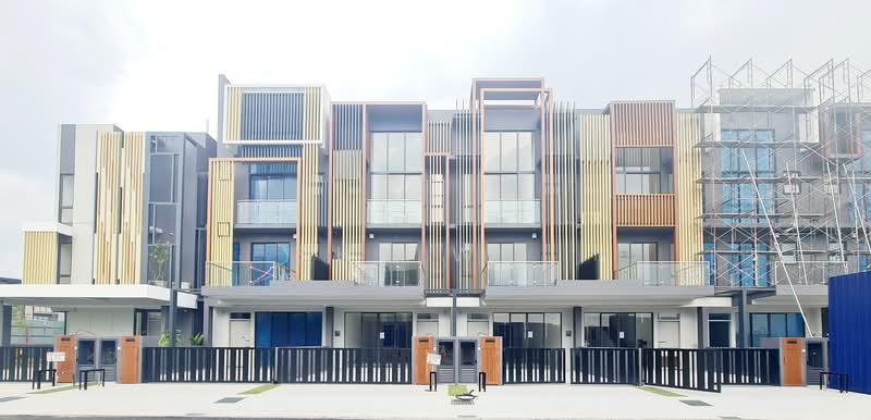 Taman Puchong Legenda untuk Untuk Disewa - RM 5,100 /bulan, Mac 2026 - Exterior - PropertyGuru.com.my