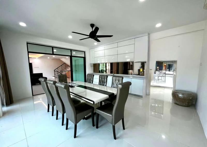 Kondominium untuk Disewa di Moonlight Bay - Gan Chun Kai - Dining Room - PropertyGuru.com.my