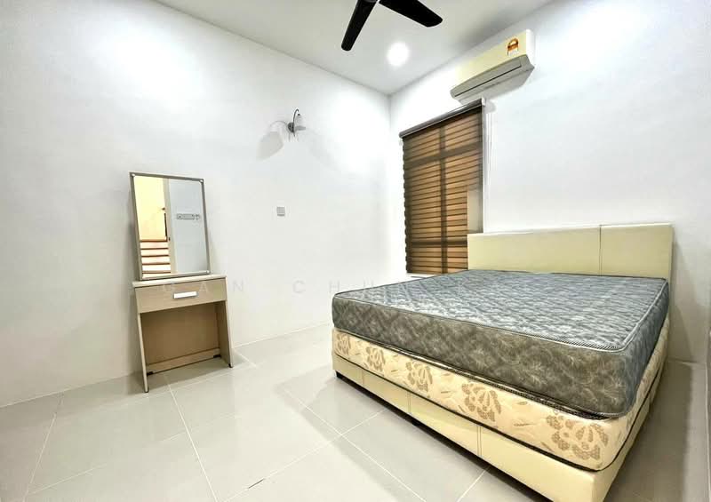 Kondominium untuk Disewa di Moonlight Bay - Gan Chun Kai - Bedroom - PropertyGuru.com.my