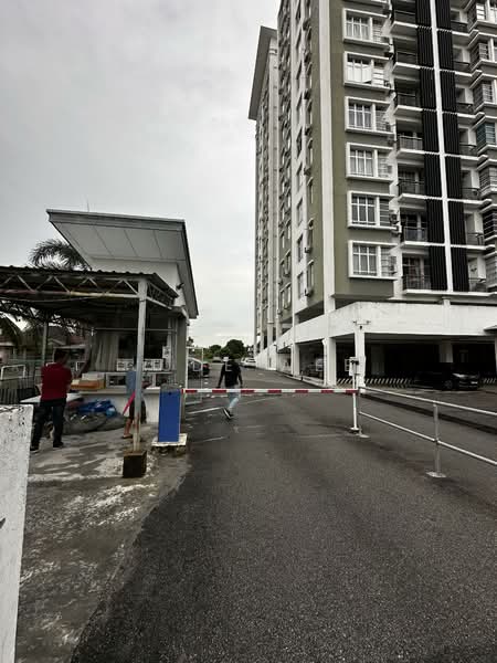 Rumah Pangsa Bukit Baru Jaya untuk Untuk Disewa - RM 400 /bulan, Mac 2026 - Exterior - PropertyGuru.com.my