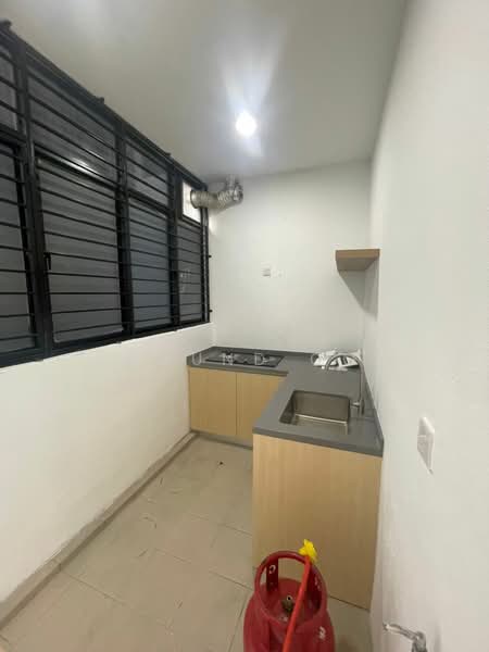 Condominium for Sale at Dreamcity - Edmund Ooi - Kitchen - PropertyGuru.com.my