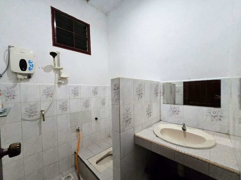 Rawang untuk Untuk Dijual - RM 1,300,000, Mac 2026 - Bathroom - PropertyGuru.com.my