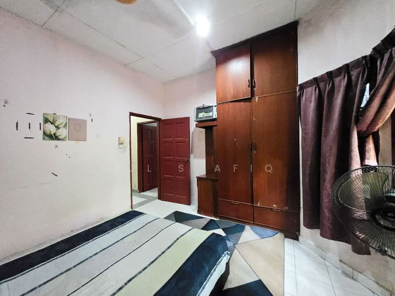 Rawang untuk Untuk Dijual - RM 1,300,000, Mac 2026 - Bedroom - PropertyGuru.com.my