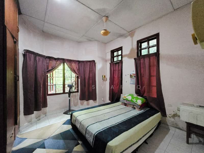 Rawang untuk Untuk Dijual - RM 1,300,000, Mac 2026 - Bedroom - PropertyGuru.com.my