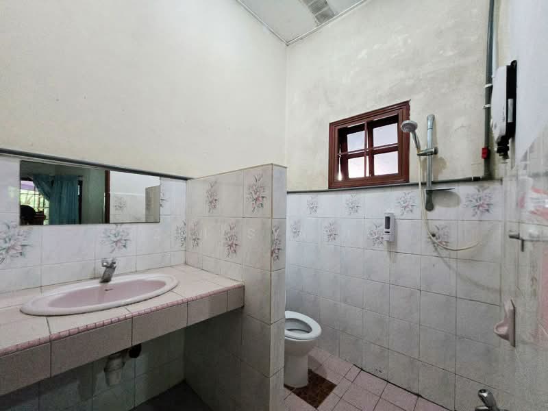 Rawang untuk Untuk Dijual - RM 1,300,000, Mac 2026 - Bathroom - PropertyGuru.com.my