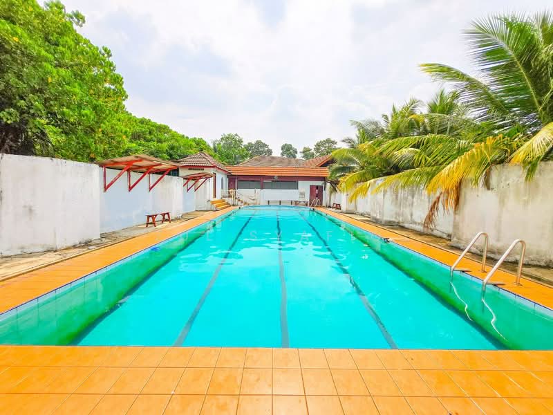 Rawang untuk Untuk Dijual - RM 1,300,000, Mac 2026 - Pool - PropertyGuru.com.my