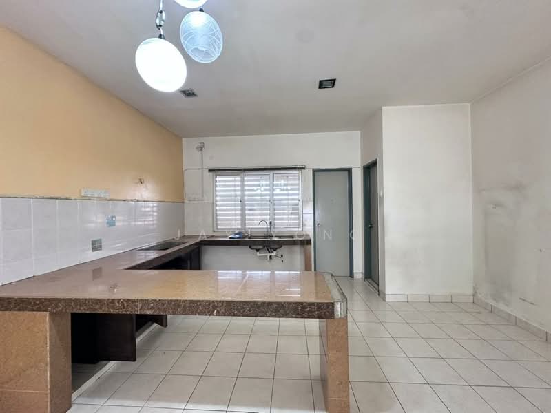 2.5-storey Terraced House for Sale in Taman Bukit Permata (Selayang) - Jay Yong - Kitchen - PropertyGuru.com.my