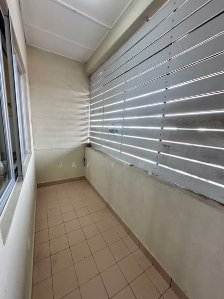 2.5-storey Terraced House for Sale in Taman Bukit Permata (Selayang) - Jay Yong - Balcony - PropertyGuru.com.my