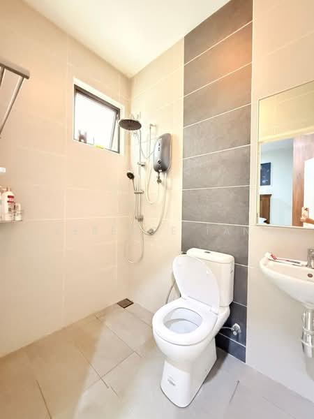 Cluster House for Sale in Taman JP Perdana (Johor Bahru) - Terence Tan - Bathroom - PropertyGuru.com.my