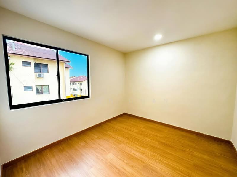 Flat for Sale at Flat Bandar Selesa Jaya @ Jalan Silat Gayong - Shawn Chan - Interior - PropertyGuru.com.my