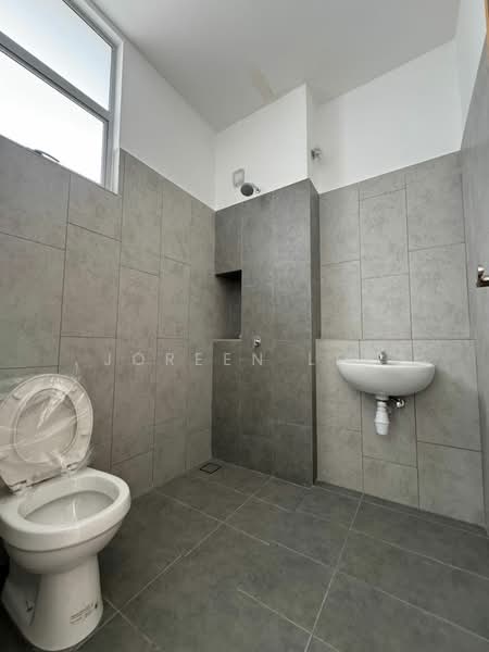 Untuk Dijual - Iconia Garden Residence Impian Emas Double Storey Terrace 22 x 80 for Sale