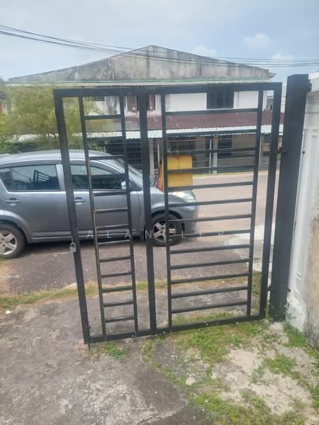 Taman Air Biru untuk Untuk Dijual - RM 300,000, Mac 2026 - Exterior - PropertyGuru.com.my