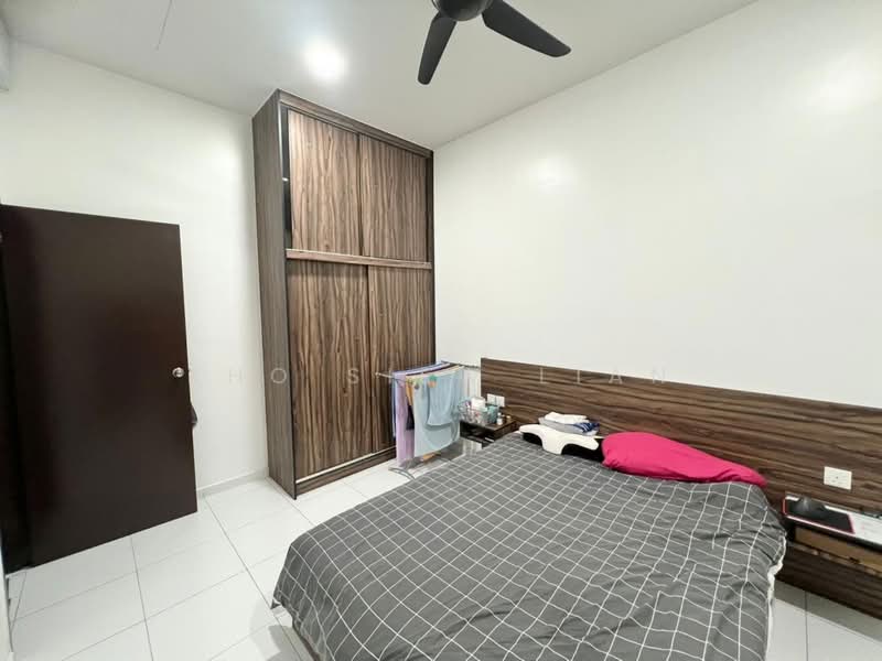 Setia Tropika untuk Untuk Dijual - RM 788,000, Mac 2026 - Bedroom - PropertyGuru.com.my