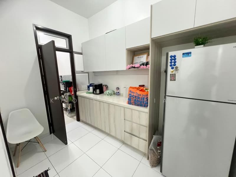 Setia Tropika untuk Untuk Dijual - RM 788,000, Mac 2026 - Kitchen - PropertyGuru.com.my