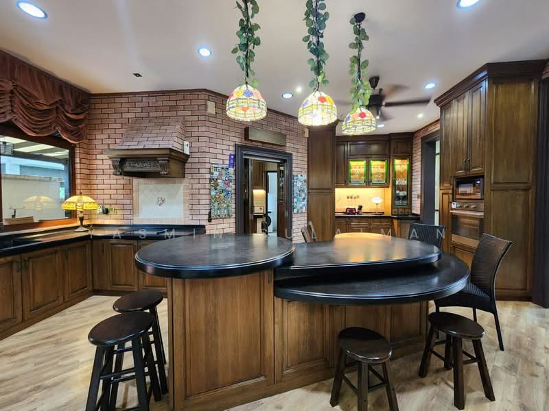 Bungalow for Sale in Bukit Jelutong (Shah Alam) - Yasmin Sulaiman - Kitchen - PropertyGuru.com.my