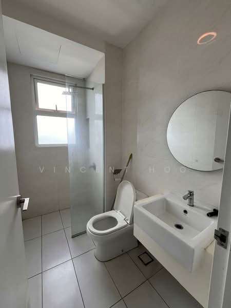 Service Residence for Sale at Eco Sky - Vincent Hoo - Bathroom - PropertyGuru.com.my