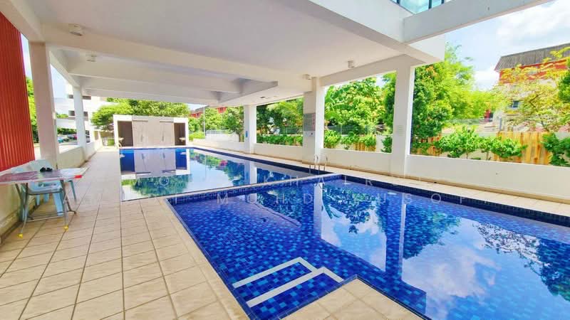 Apartment for Sale at Bayu @ Pandan Jaya - Mohd Khairul Amadi Mohd Yusoff - Pool - PropertyGuru.com.my