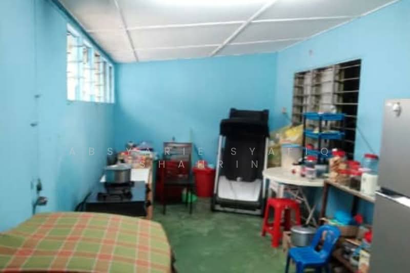 1-storey Terraced House for Sale in Kelana Jaya (Petaling Jaya) - Absyarie Syafiq Shahrin - Kitchen - PropertyGuru.com.my