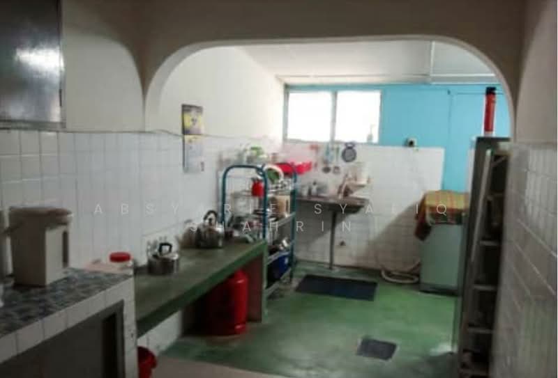 1-storey Terraced House for Sale in Kelana Jaya (Petaling Jaya) - Absyarie Syafiq Shahrin - Kitchen - PropertyGuru.com.my