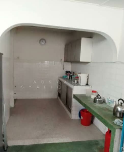 1-storey Terraced House for Sale in Kelana Jaya (Petaling Jaya) - Absyarie Syafiq Shahrin - Kitchen - PropertyGuru.com.my