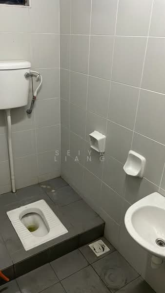 Shop for Rent in Ulu Tiram (Johor) - Seiya Liang - Bathroom - PropertyGuru.com.my