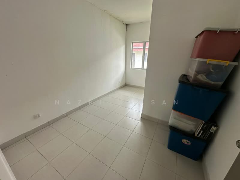 Terraced House for Sale in Aman Putri (Sungai Buloh) - Nazri Hassan - Interior - PropertyGuru.com.my