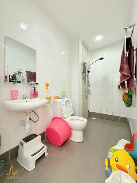 2-storey Terraced House for Sale in Setia Indah (Setia Alam) - Cassey Lim - Bathroom - PropertyGuru.com.my