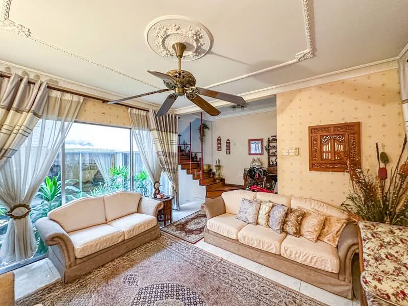 Taman Wangsa Baiduri untuk Untuk Dijual - RM 850,000, Mac 2026 - Living Room - PropertyGuru.com.my