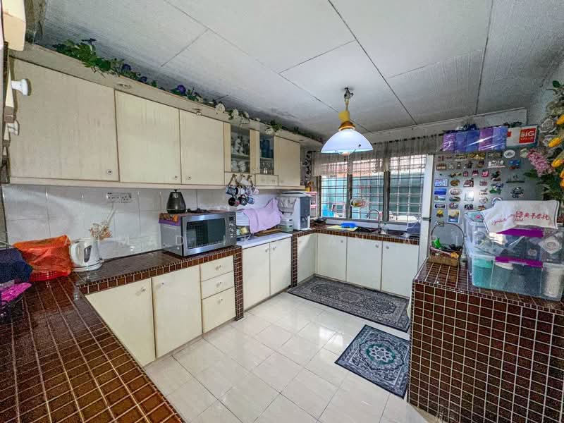 Taman Wangsa Baiduri untuk Untuk Dijual - RM 850,000, Mac 2026 - Kitchen - PropertyGuru.com.my