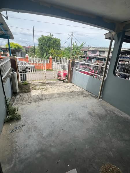 Jalan keembong 47,taman Johor jaya untuk Untuk Dijual - RM 360,000, Mac 2026 - Exterior - PropertyGuru.com.my