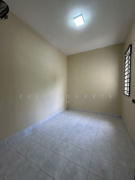 Taman Bunga Raya untuk Untuk Dijual - RM 125,000, Mac 2026 - Interior - PropertyGuru.com.my