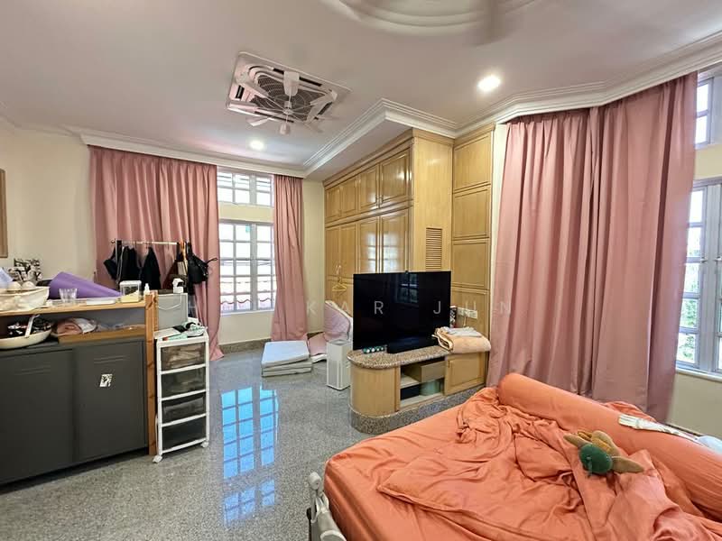 Bungalow House for Sale in Country Heights (Kajang) - Hei Kar Jun - Bedroom - PropertyGuru.com.my