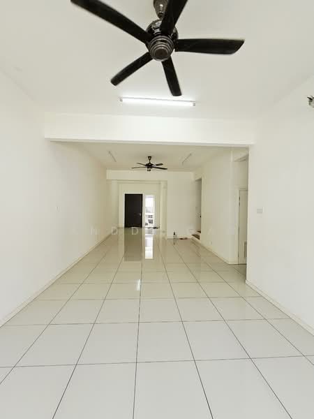 Terraced House for Rent in Bandar Saujana Putra (Tanjong Duabelas) - Anddy Gan - Living Room - PropertyGuru.com.my