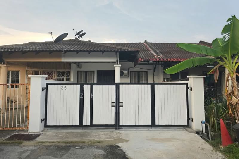 1-storey Terraced House for Sale in Bandar Tasik Kesuma (Beranang) - Dante Leong Zhenwen - Exterior - PropertyGuru.com.my