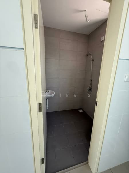 Akina @ Kajang 2 Precinct 3 untuk Untuk Dijual - RM 788,000, Mac 2026 - Bathroom - PropertyGuru.com.my