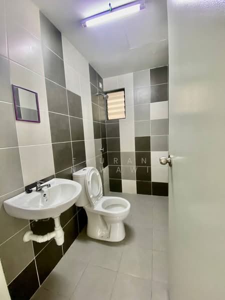 Service Residence for Sale at Residensi Mutiara Kajang 2 - Fauran Nawawi - PropertyGuru.com.my