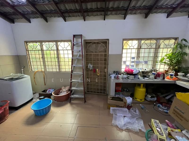 Taman Mastiara, Jalan Ipoh, Batu Caves untuk Untuk Dijual - RM 850,000, Mac 2026 - Kitchen - PropertyGuru.com.my