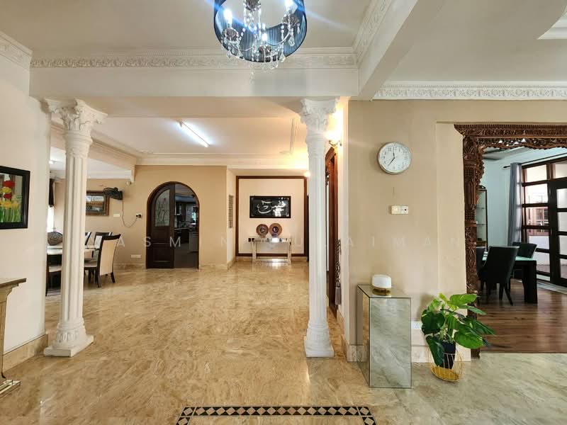 Bungalow for Sale in Bukit Jelutong (Shah Alam) - Yasmin Sulaiman - Entrance - PropertyGuru.com.my