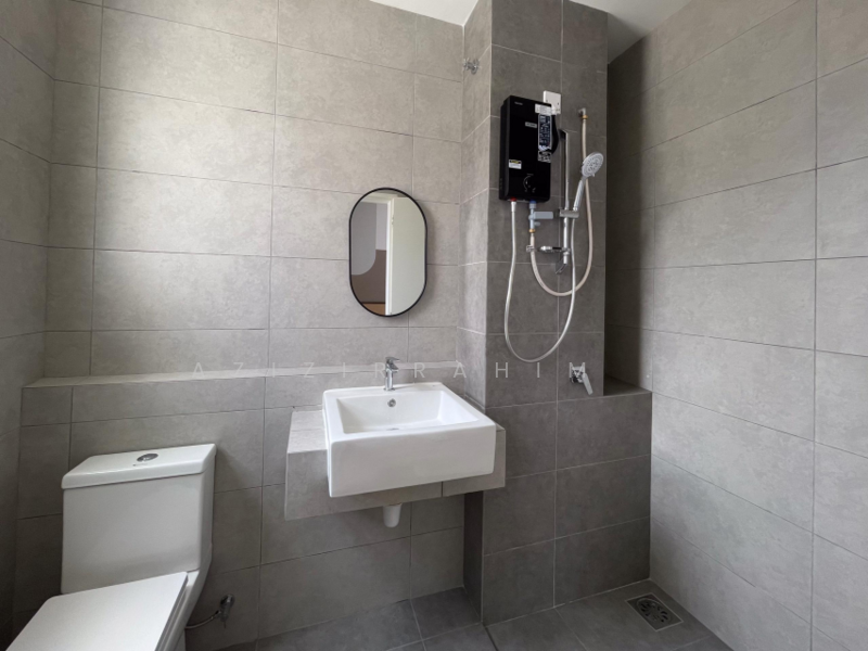 2-storey Terraced House for Rent in Banting (Selangor) - Azizirrahim . - Bathroom - PropertyGuru.com.my