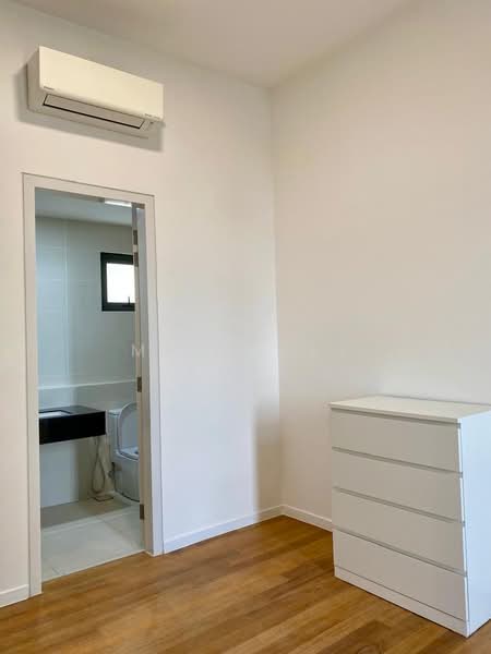 Condominium for Rent at The Maple Residences - Michelle Loke - Bathroom - PropertyGuru.com.my