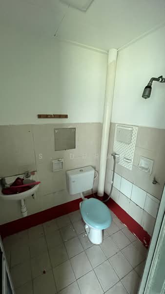 2-storey Terraced House for Sale in Bandar Putra (Kulai) - S. Durai - Bathroom - PropertyGuru.com.my